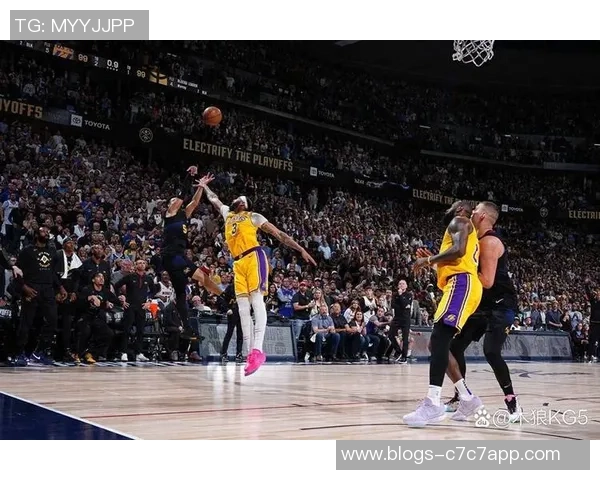 2016年NBA季后赛太阳队与灰熊队激战回顾与精彩瞬间分析